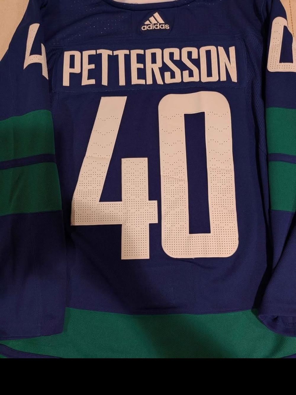 Vancouver Canucks Elias Pettersson Jersey Adidas Size 46 Alternate